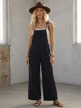 NWT Eesome Tie Strap Adjustable Jumpsuit Jumper Overalls Black
